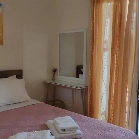 Kalliope Tsoukaládhes